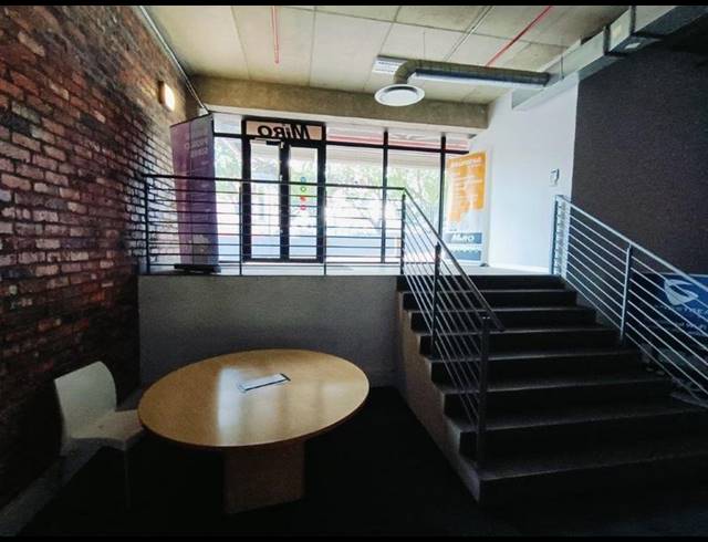 INDUSTRIAL PROPERTY TO RENT IN HALFWAY HOUSE